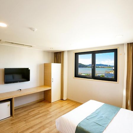 Blue Mountain Hotel Songsan-ni Екстериор снимка