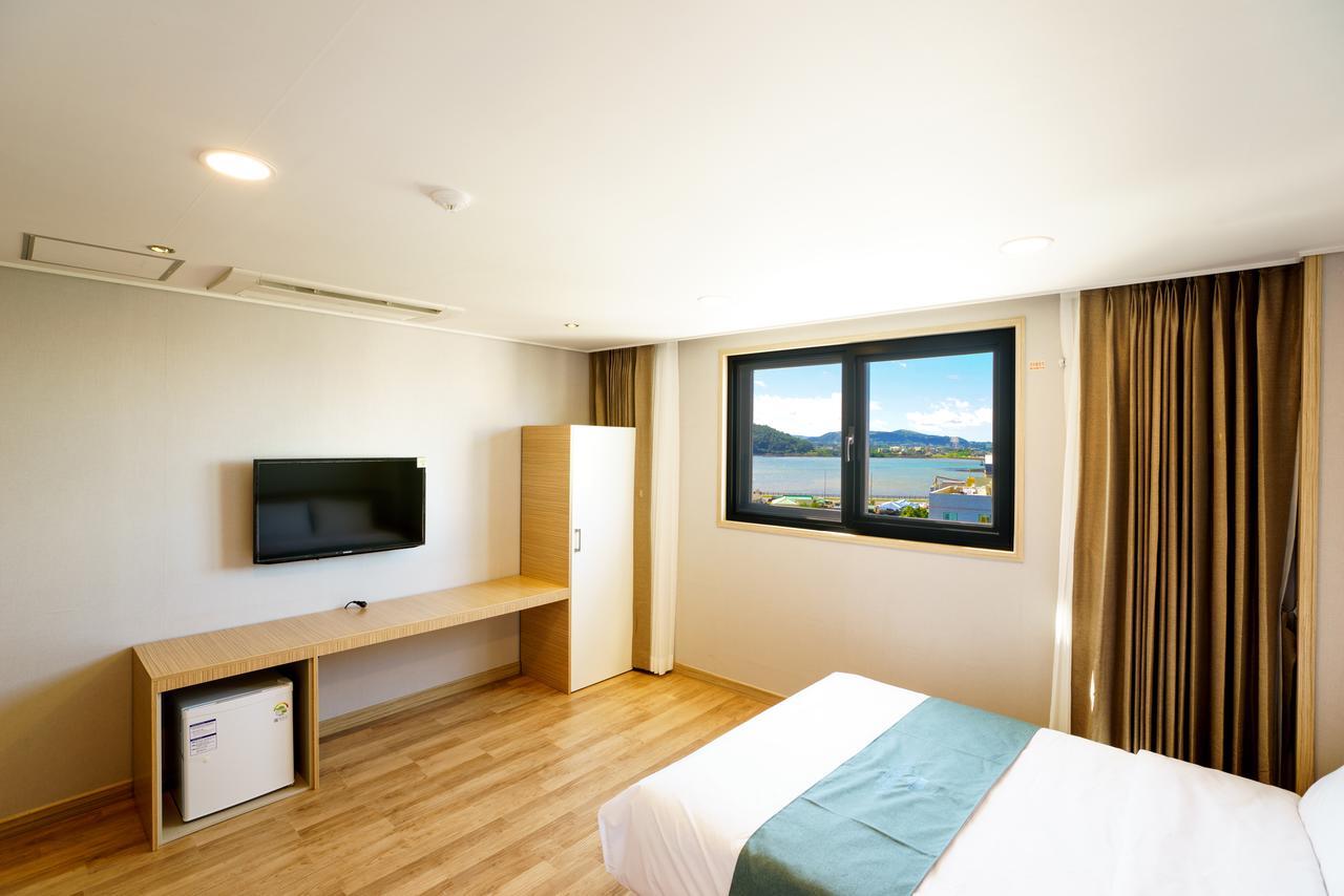 Blue Mountain Hotel Songsan-ni Екстериор снимка