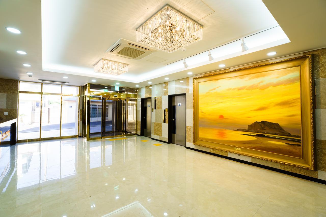 Blue Mountain Hotel Songsan-ni Екстериор снимка