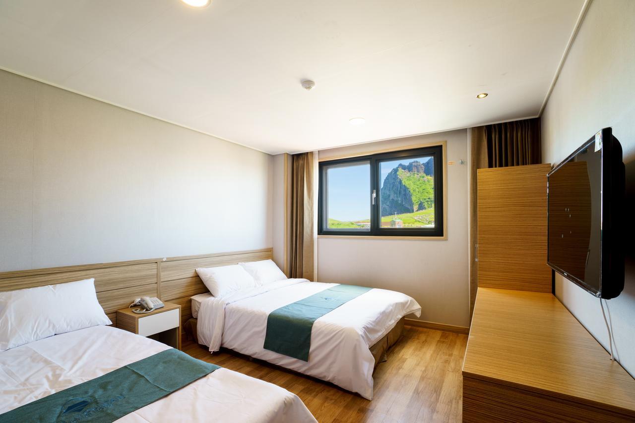 Blue Mountain Hotel Songsan-ni Екстериор снимка