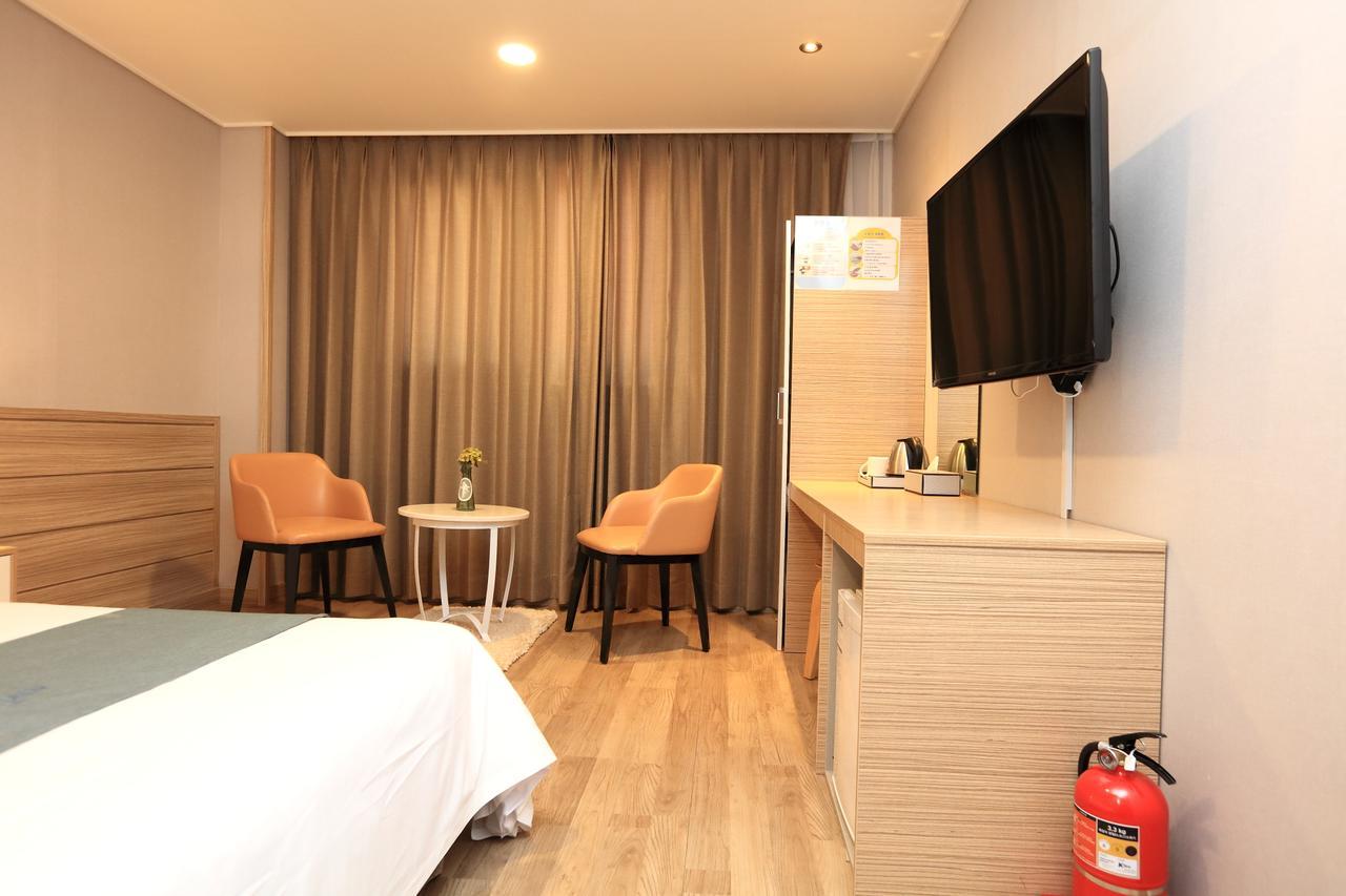 Blue Mountain Hotel Songsan-ni Екстериор снимка