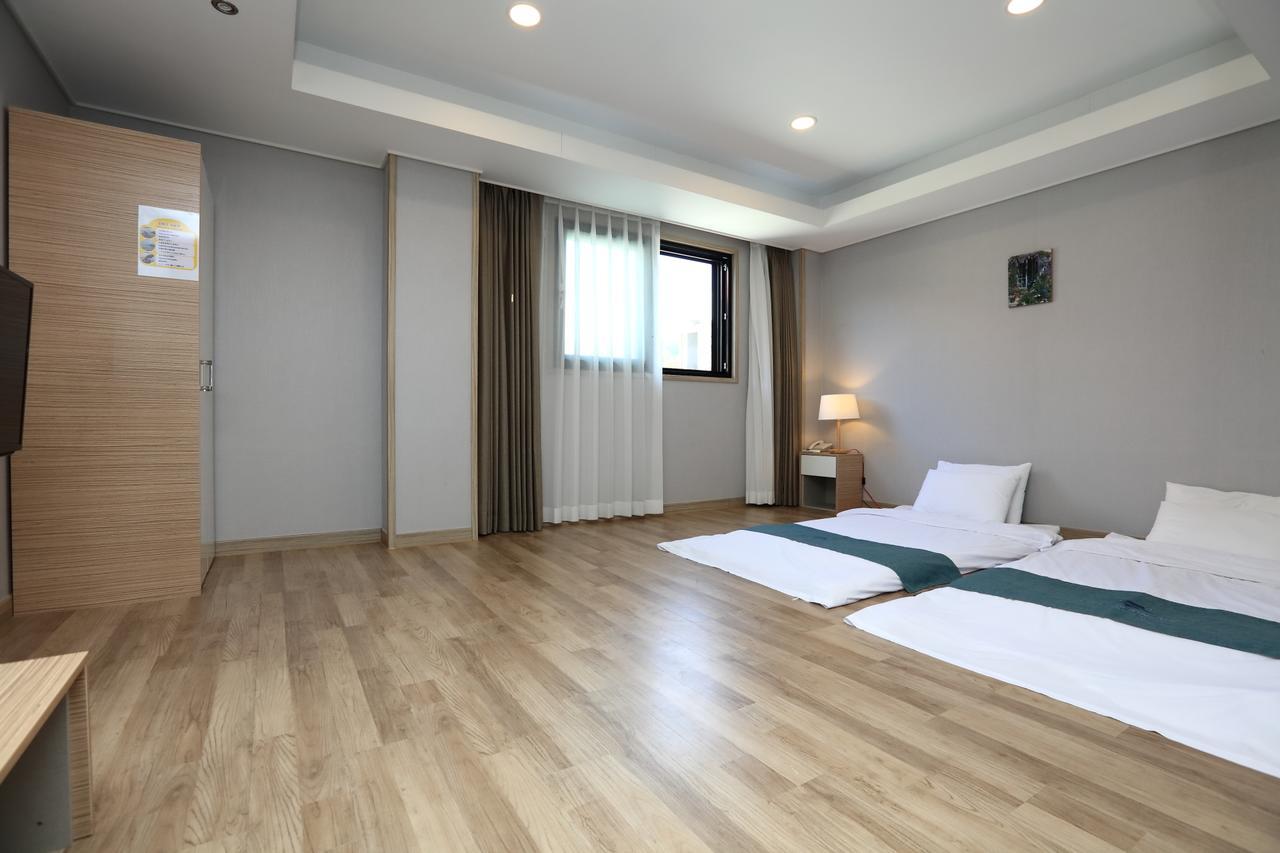 Blue Mountain Hotel Songsan-ni Екстериор снимка
