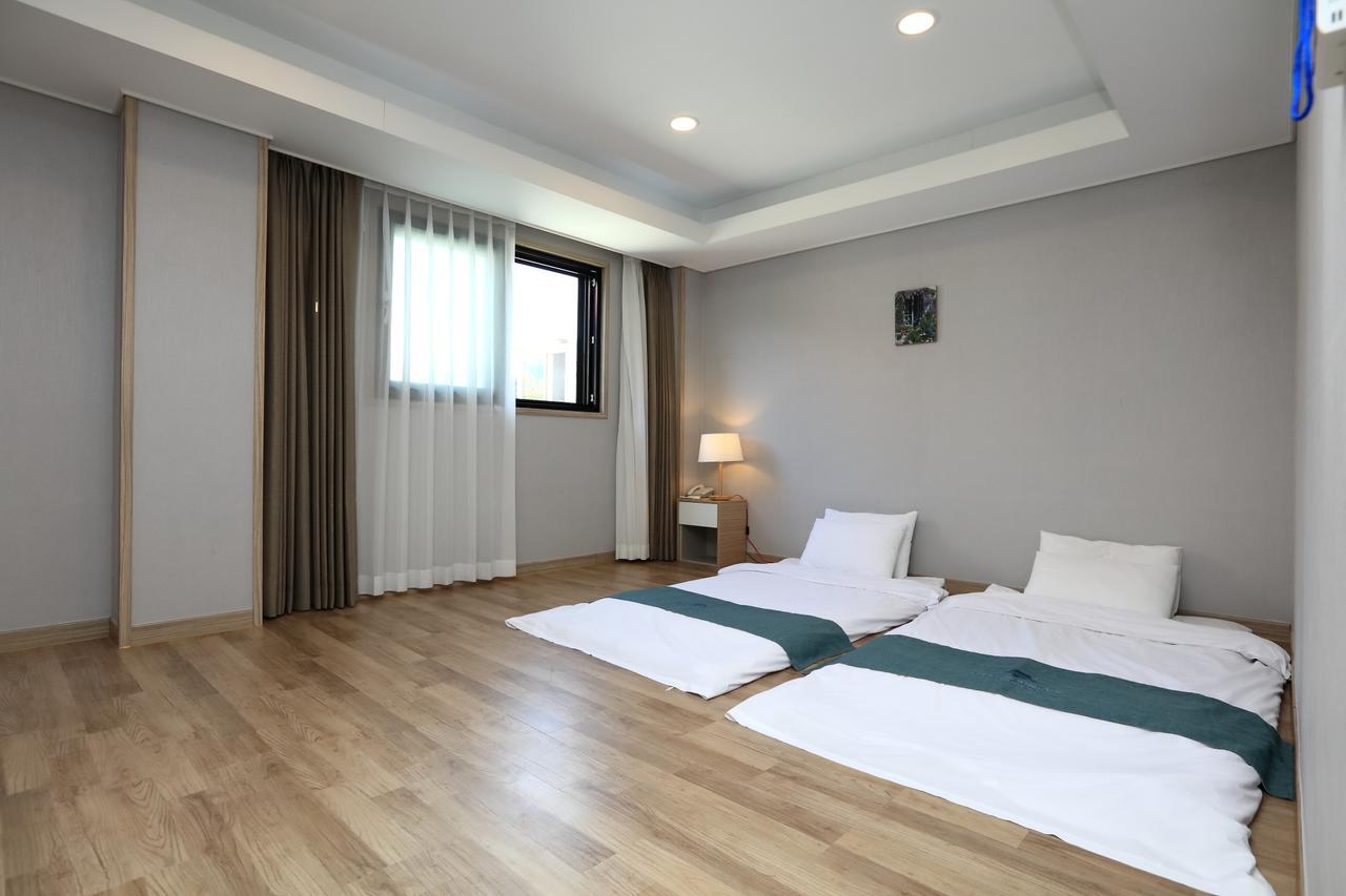 Blue Mountain Hotel Songsan-ni Екстериор снимка